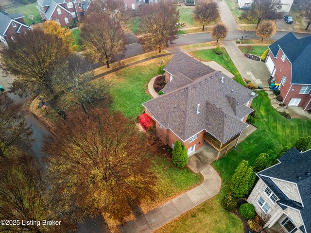 11115 Perwinkle Ln, Louisville, KY 40291