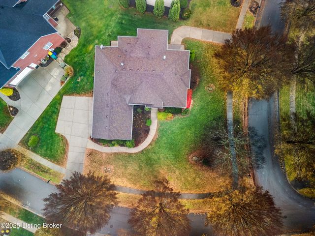 11115 Perwinkle Ln, Louisville, KY 40291