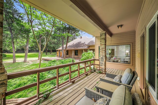 1322 Cartwright Drive, Cedar Hill, TX 75104