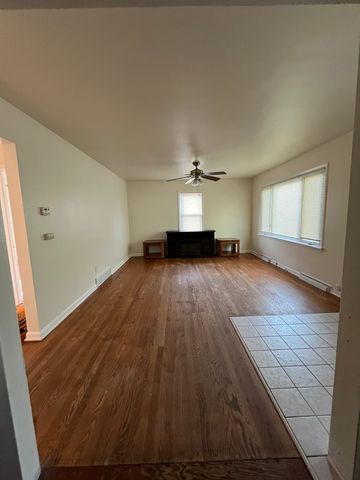17810 Chicago Avenue, Lansing, IL 60438