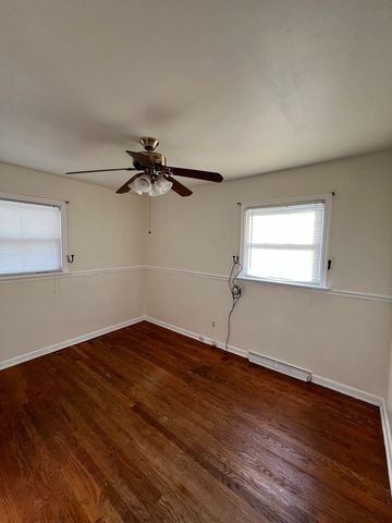 17810 Chicago Avenue, Lansing, IL 60438