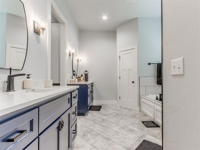 9308 NW 84th Terrace, Yukon, OK 73099