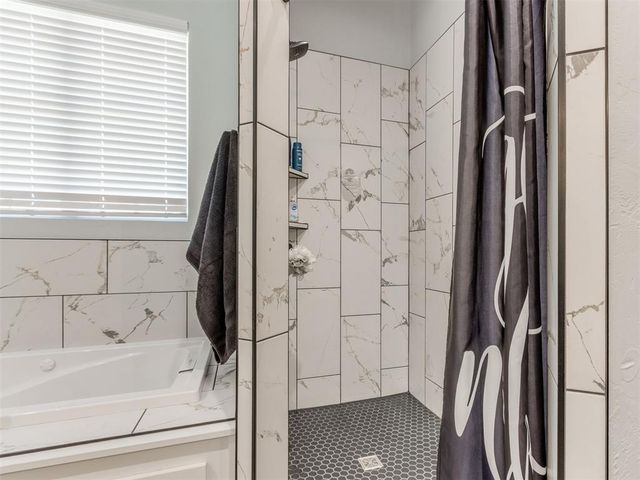 9308 NW 84th Terrace, Yukon, OK 73099