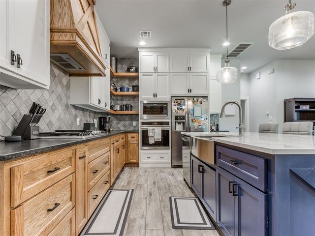 9308 NW 84th Terrace, Yukon, OK 73099