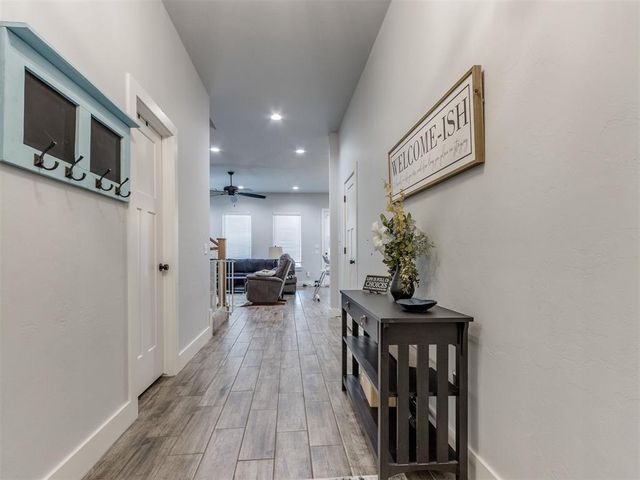 9308 NW 84th Terrace, Yukon, OK 73099