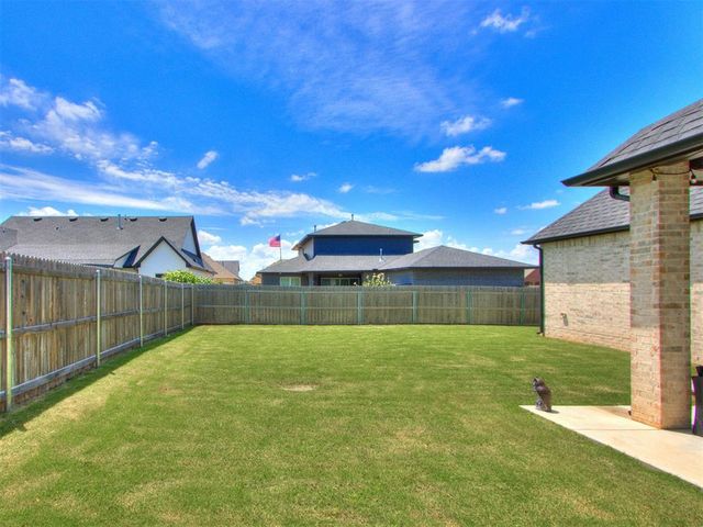 9308 NW 84th Terrace, Yukon, OK 73099