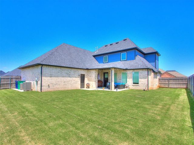 9308 NW 84th Terrace, Yukon, OK 73099