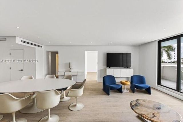 1800 Collins Ave 5E, Miami Beach, FL 33139