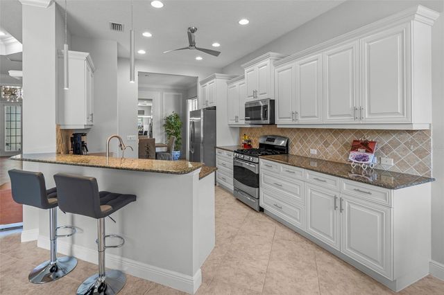 12037 THORNHILL COURT, Lakewood Ranch, FL 34202