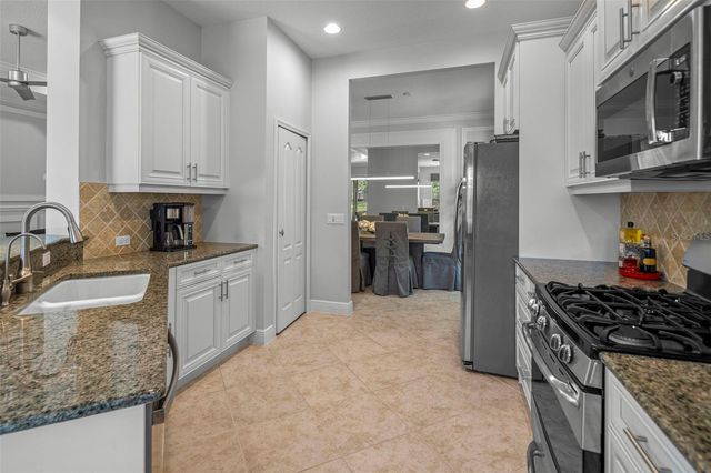 12037 THORNHILL COURT, Lakewood Ranch, FL 34202