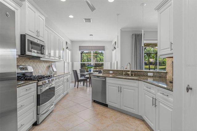 12037 THORNHILL COURT, Lakewood Ranch, FL 34202