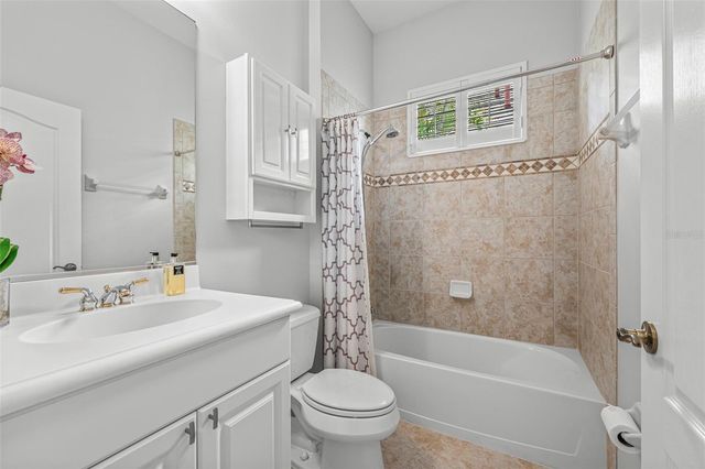 12037 THORNHILL COURT, Lakewood Ranch, FL 34202