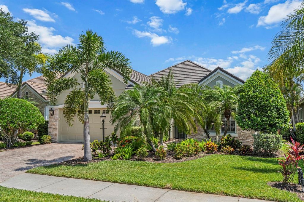 12037 THORNHILL COURT, Lakewood Ranch, FL 34202
