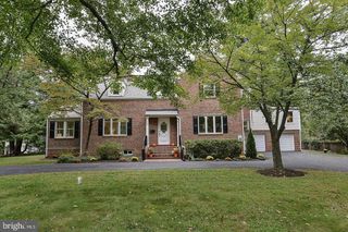 208 GLEN AVE SW, Vienna, VA 22180
