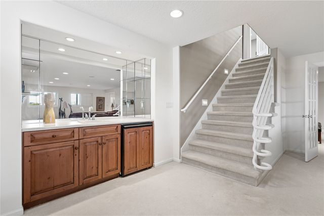 3269 Stone Ct, Marion, IA 52302