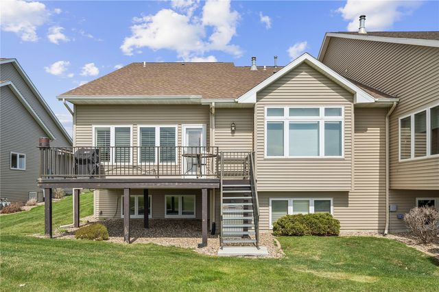 3269 Stone Ct, Marion, IA 52302