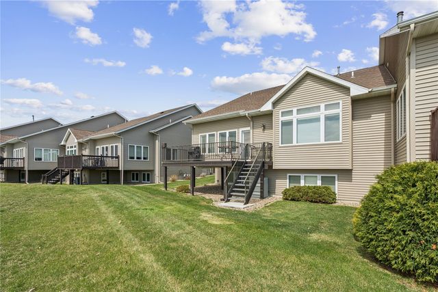 3269 Stone Ct, Marion, IA 52302