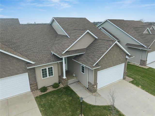 3269 Stone Ct, Marion, IA 52302