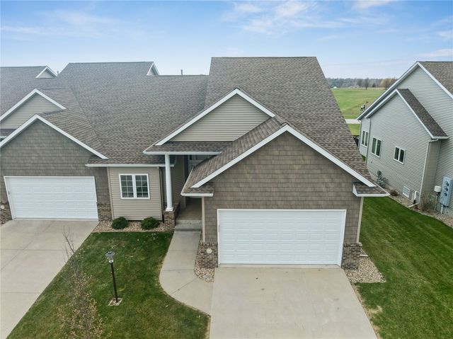 3269 Stone Ct, Marion, IA 52302