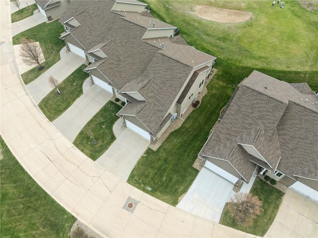 3269 Stone Ct, Marion, IA 52302