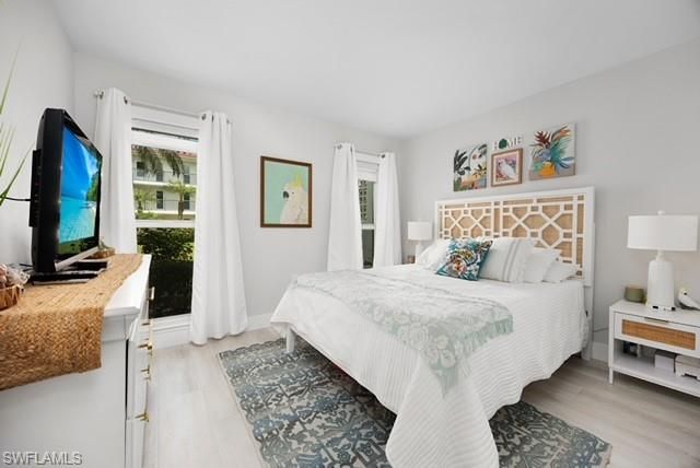 53 High Point CIR W 107, Naples, FL 34103