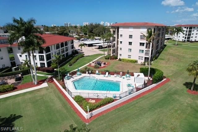 53 High Point CIR W 107, Naples, FL 34103