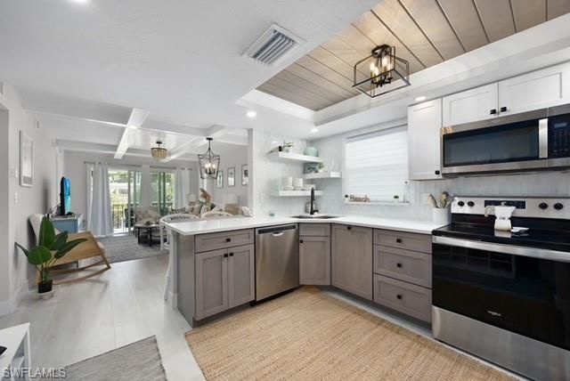 53 High Point CIR W 107, Naples, FL 34103