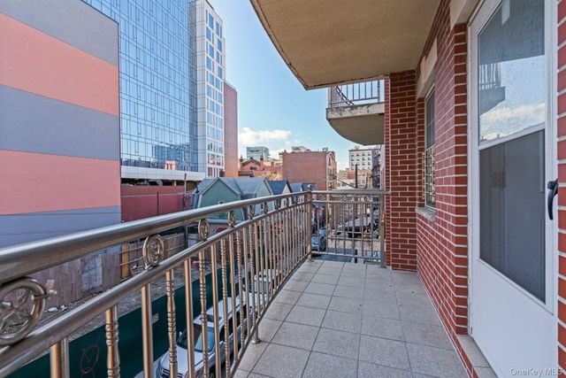 3506 Leavitt Street 3I, Flushing, NY 11354