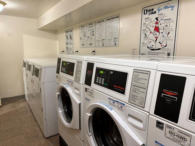 3506 Leavitt Street 3I, Flushing, NY 11354