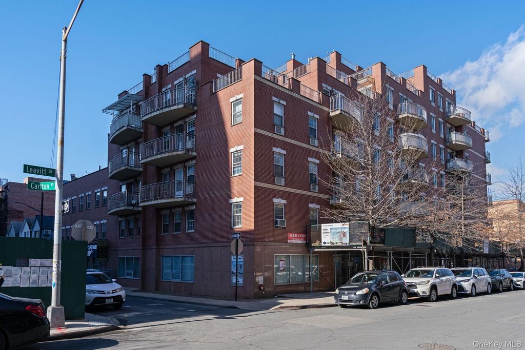 3506 Leavitt Street 3I, Flushing, NY 11354