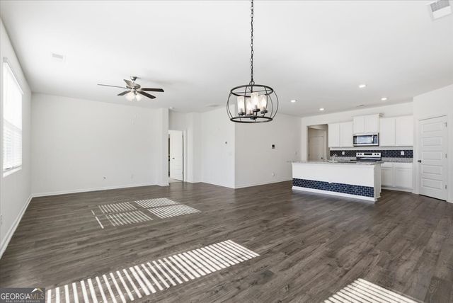 725 Whitman Lane, Stockbridge, GA 30281