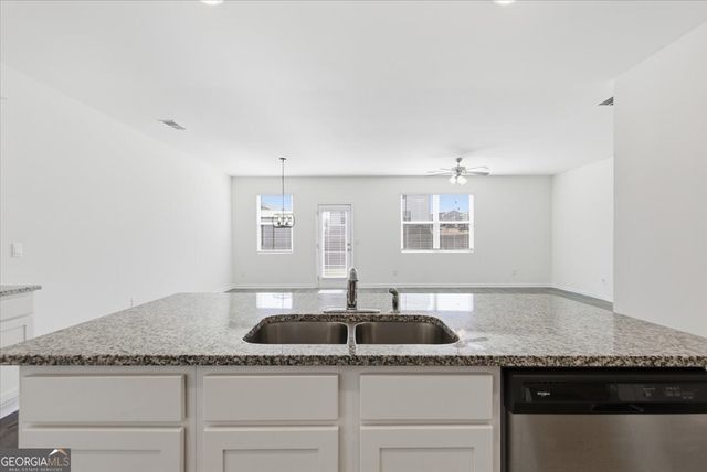 725 Whitman Lane, Stockbridge, GA 30281