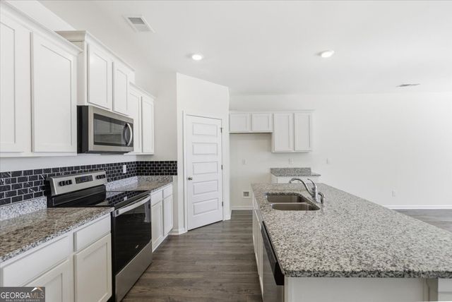 725 Whitman Lane, Stockbridge, GA 30281