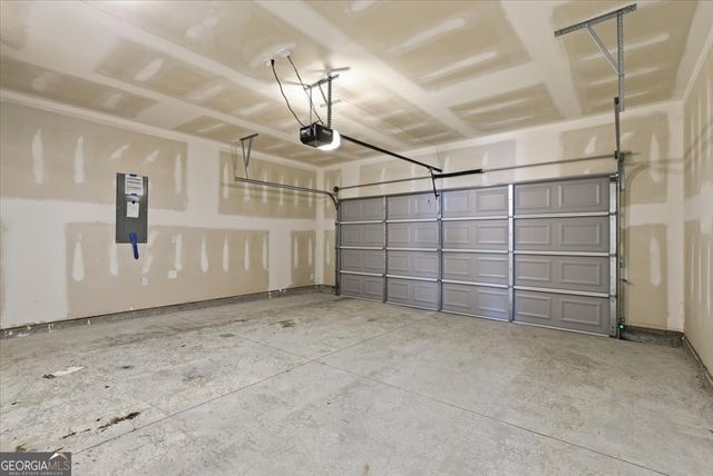 725 Whitman Lane, Stockbridge, GA 30281