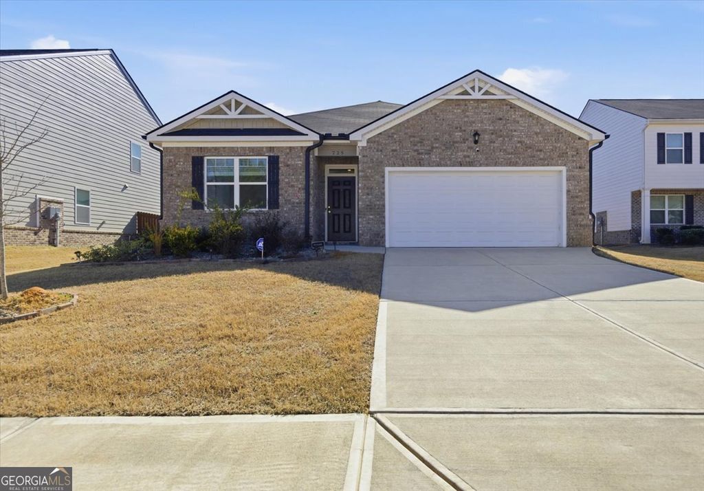 725 Whitman Lane, Stockbridge, GA 30281