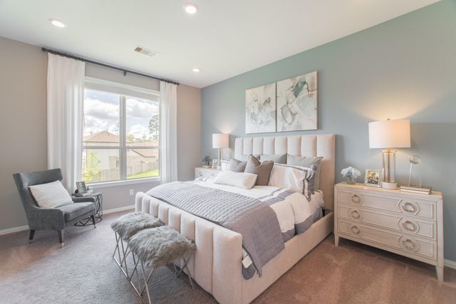 442 Lake Day Drive, Conroe, TX 77304