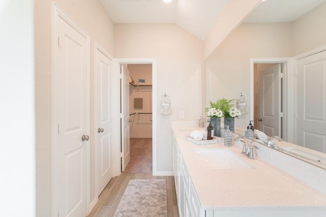 442 Lake Day Drive, Conroe, TX 77304