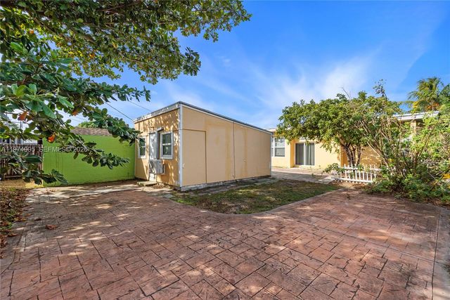 2204 Mckinley St 2, Hollywood, FL 33020