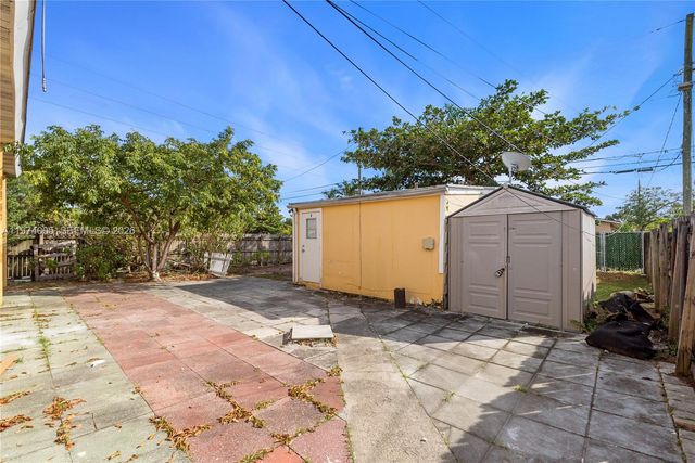 2204 Mckinley St 2, Hollywood, FL 33020