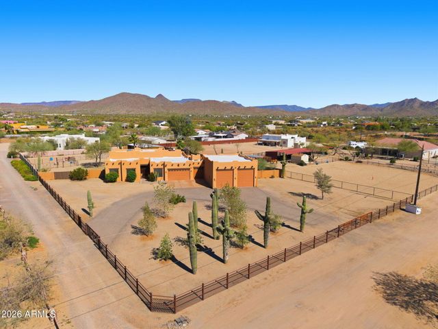 1114 E Carlise Road, Phoenix, AZ 85086