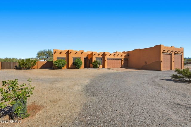1114 E Carlise Road, Phoenix, AZ 85086