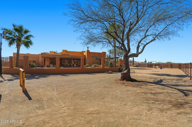 1114 E Carlise Road, Phoenix, AZ 85086