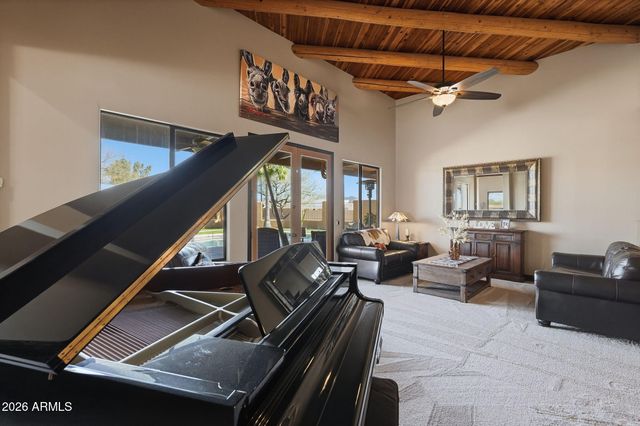 1114 E Carlise Road, Phoenix, AZ 85086