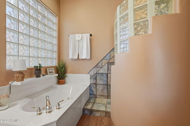 1114 E Carlise Road, Phoenix, AZ 85086