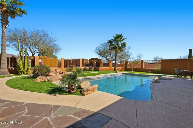 1114 E Carlise Road, Phoenix, AZ 85086