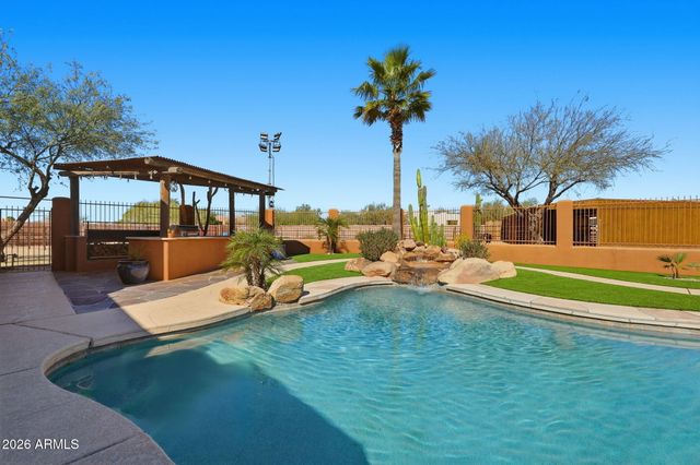 1114 E Carlise Road, Phoenix, AZ 85086