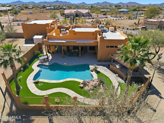 1114 E Carlise Road, Phoenix, AZ 85086