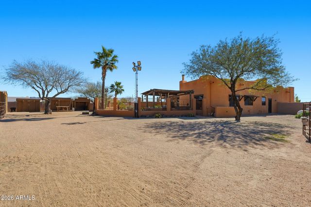 1114 E Carlise Road, Phoenix, AZ 85086
