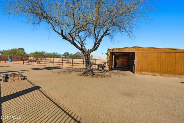 1114 E Carlise Road, Phoenix, AZ 85086