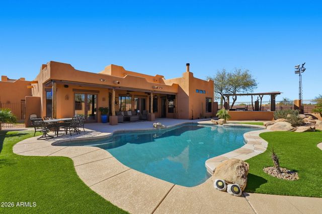 1114 E Carlise Road, Phoenix, AZ 85086